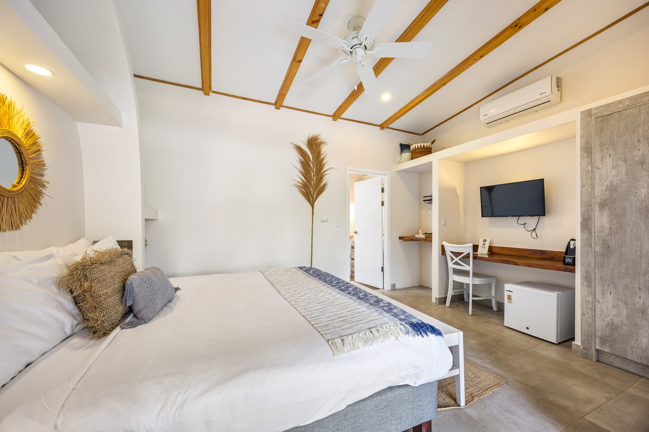 Les Voiles Blanches + Casa Estrella & Lot ,Villa Real, Guanacaste
