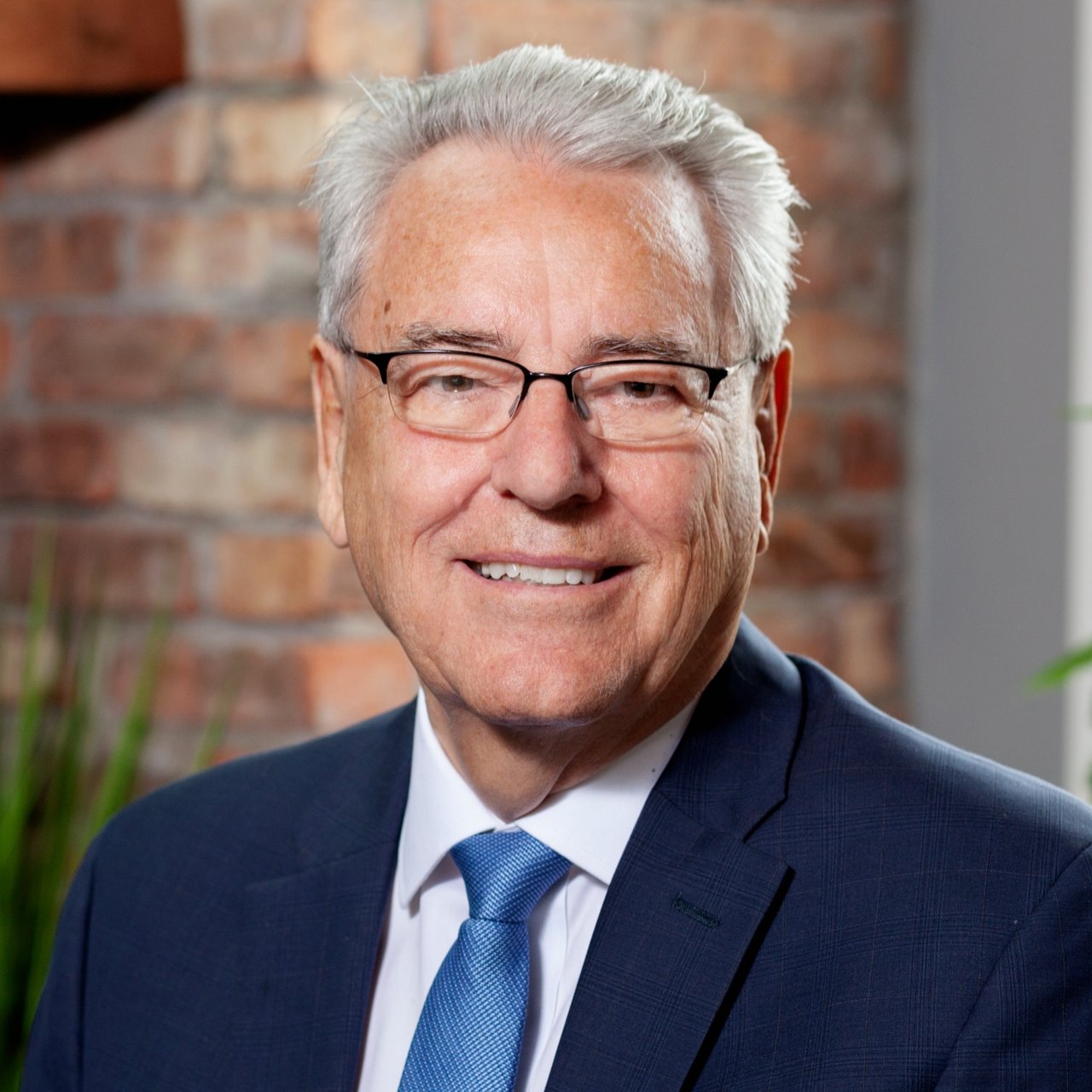 Phil Bowers Downers Grove, IL Real Estate Agent Headshot