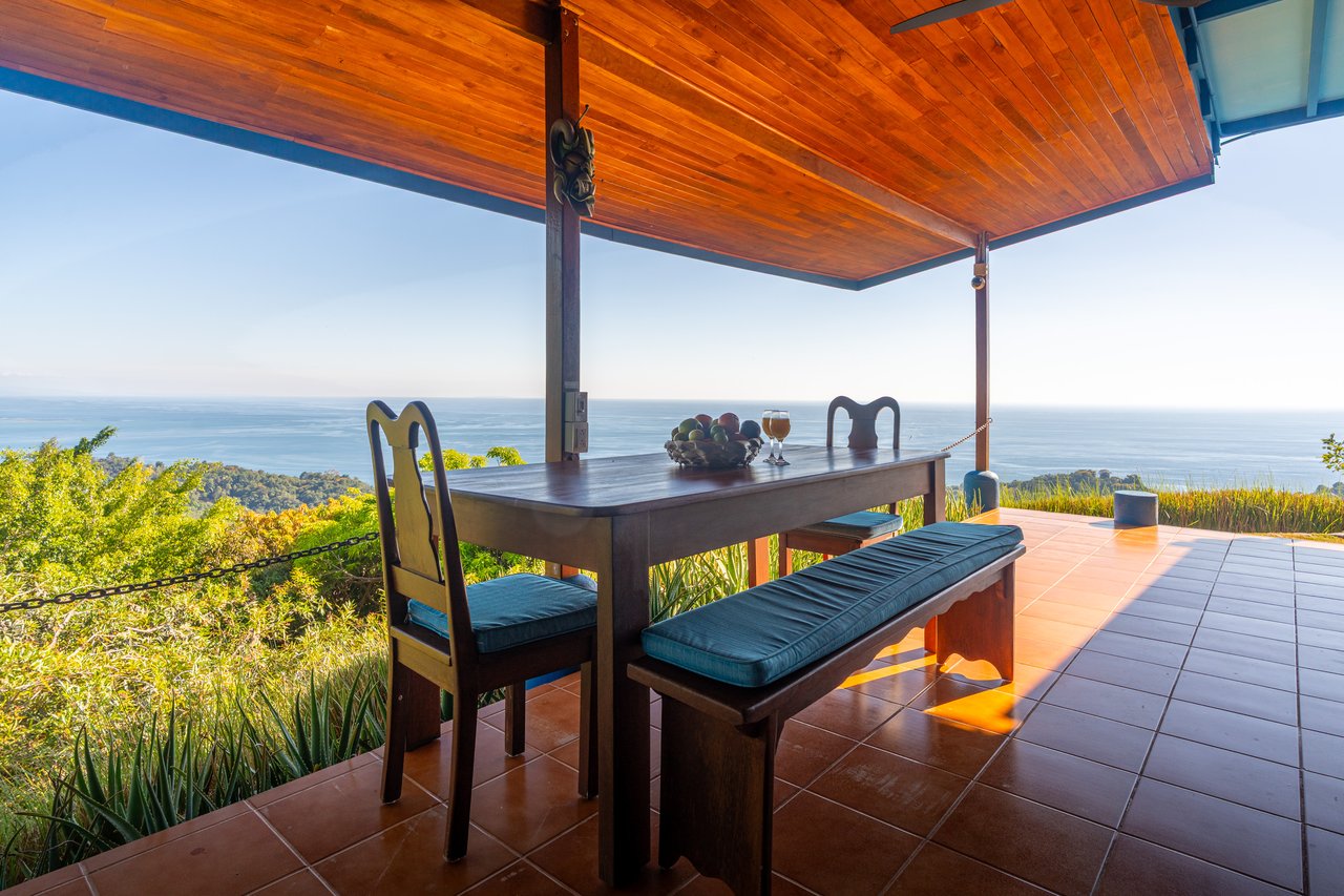 Casa Vista Harmonia, Legendary Ocean Views and Sustainable Living!