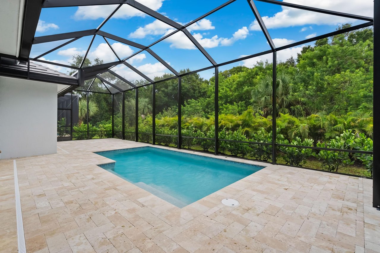 4243 Lucaya Pointe Wy