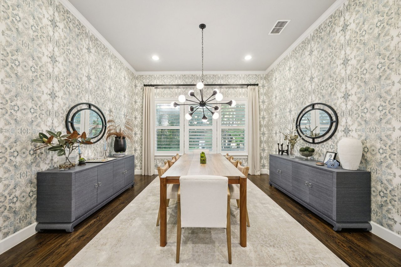 6910 Frontierwood Pl