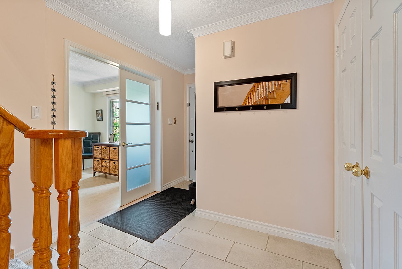 28 Thornway Ave