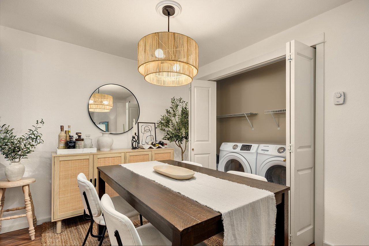 215 9th Street Unit: D102