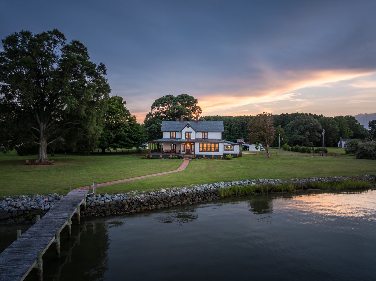 7298 Ditchley Place