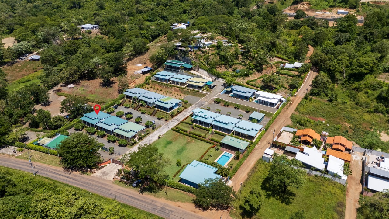 Laurel Condo Unit #1 | Cozy and Affordable 2-Bedroom Condo in Playa Potrero