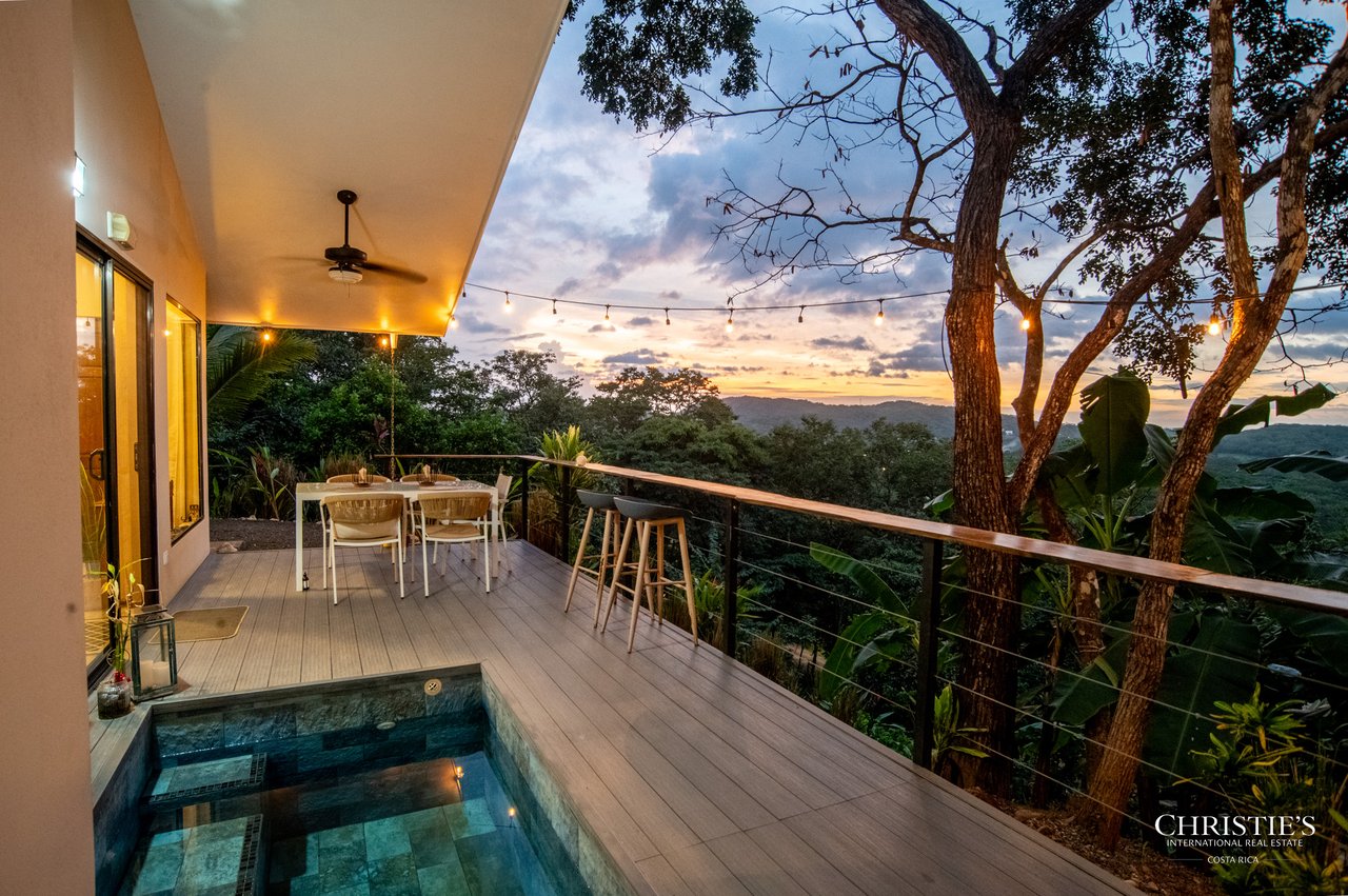 Toltec Estate & Casa Lunax Oceanview Investment Compound
