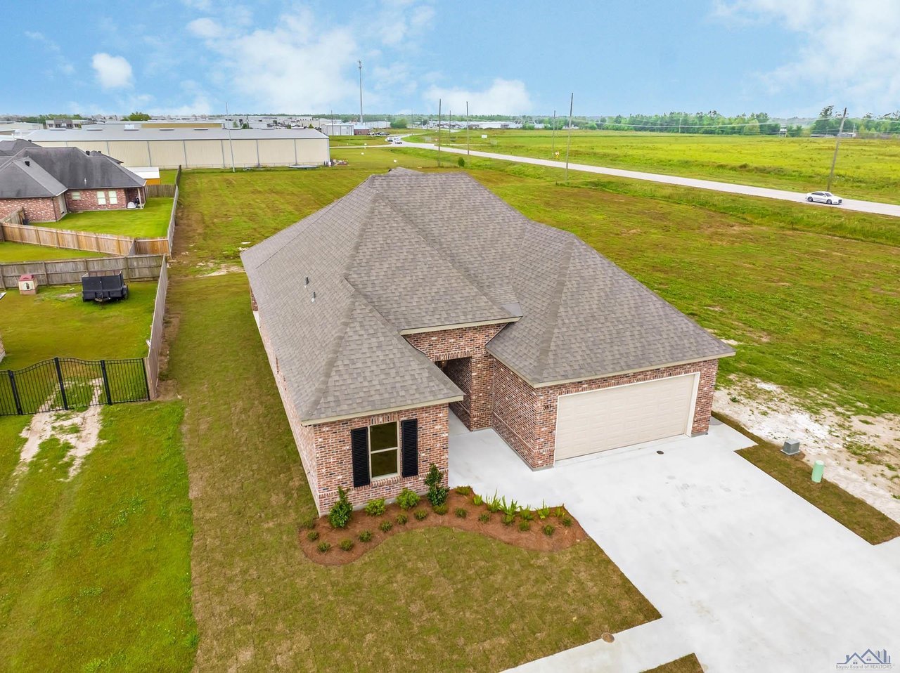 351 Ravensaide Dr