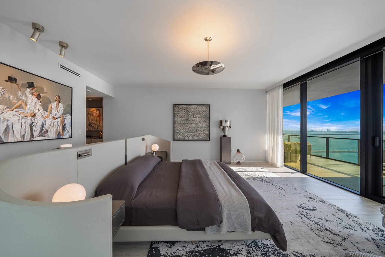 One Thousand Museum Signature Residence