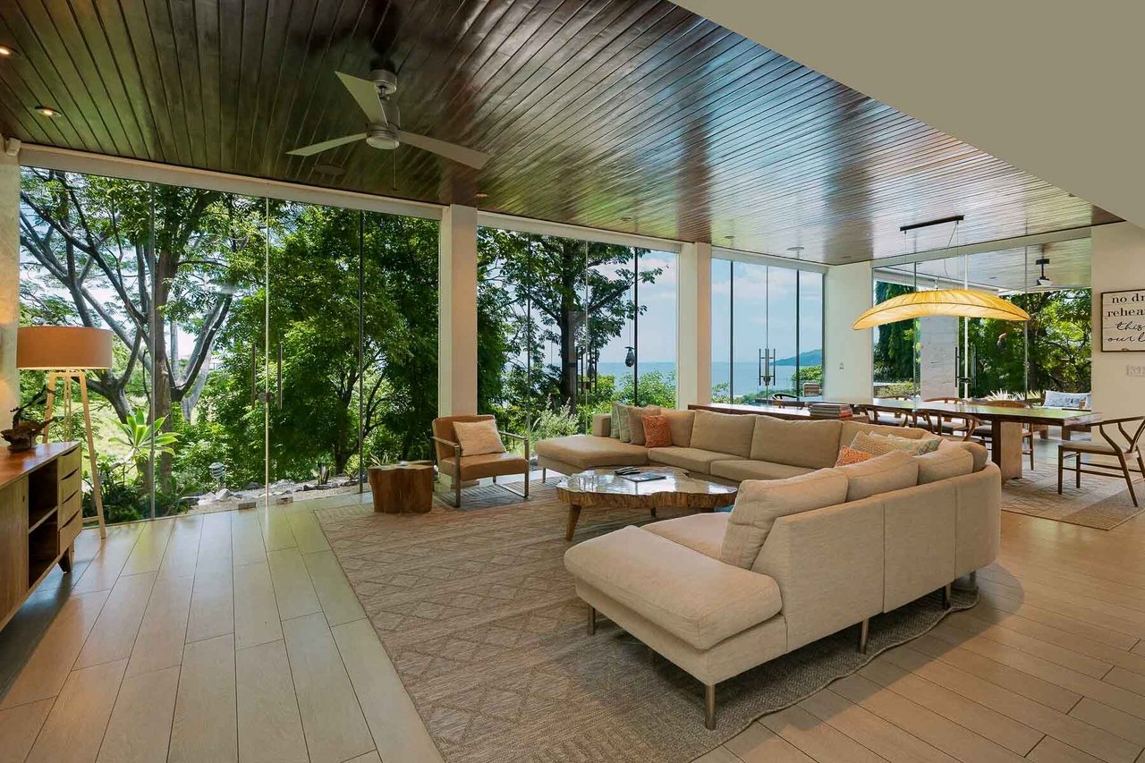 Casa Lomas del Mar | Luxury Ocean-View Villa with Infinity Pool