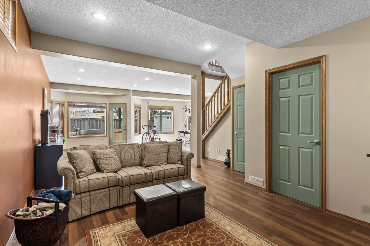 122 West Terrace Place