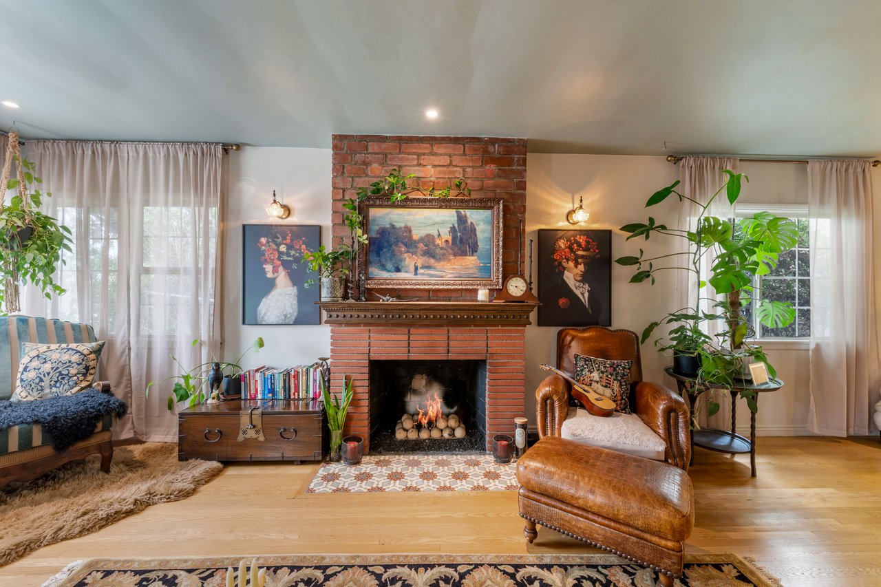 6262 Saylin Lane