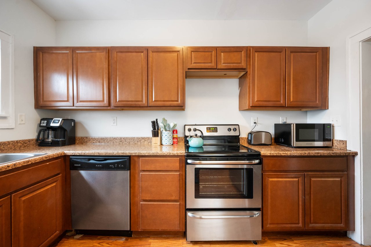 5116-5118 E Michigan Street