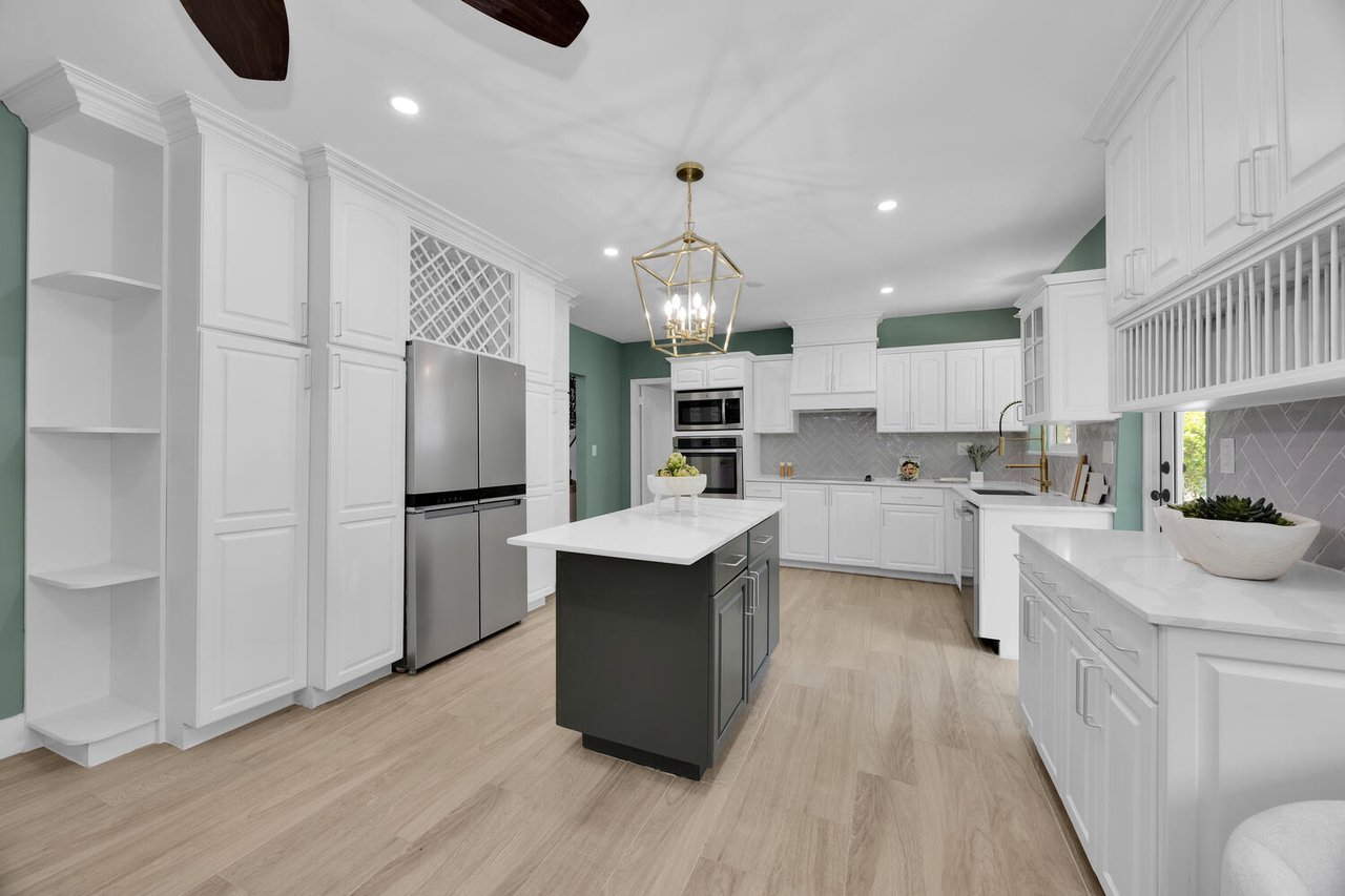 Coral Gables Beauty Just Listed