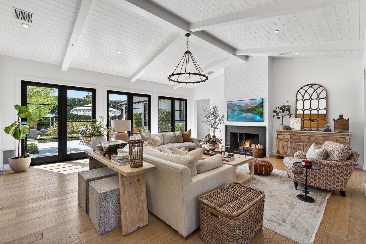 5217 E CALLE REDONDA