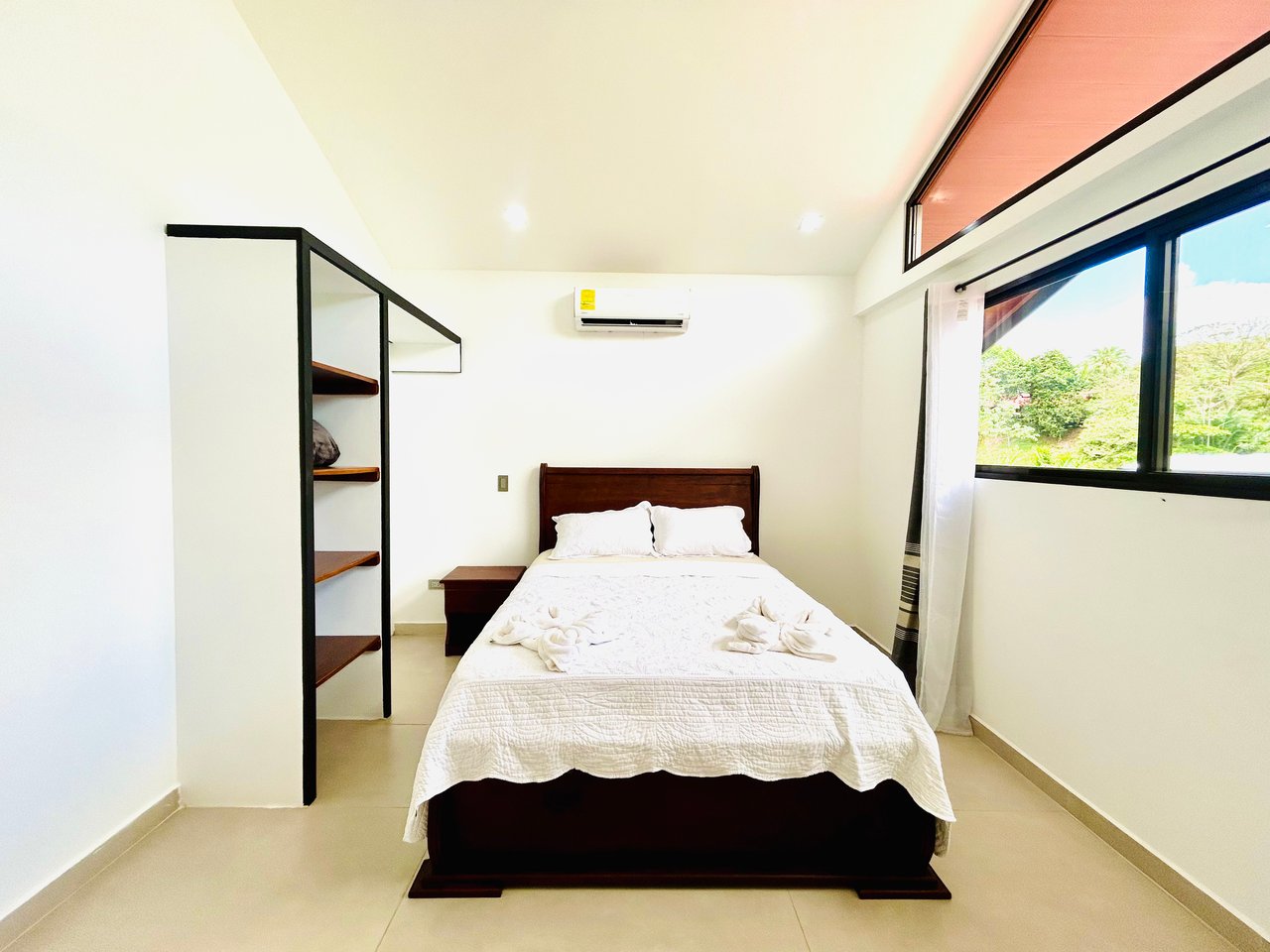 Tropical Modern Living Near Uvita – Stylish Pool Home with Privacy | Price Reduced