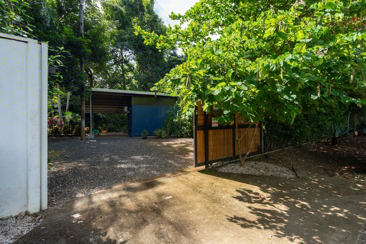 Casa Lemonpaloosa | Very Private Container Home!