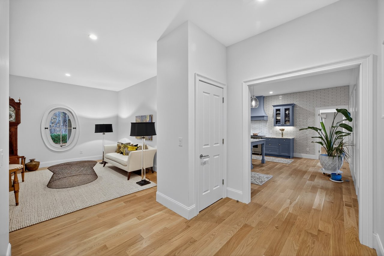 A Turnkey Seapuit Offering in Osterville