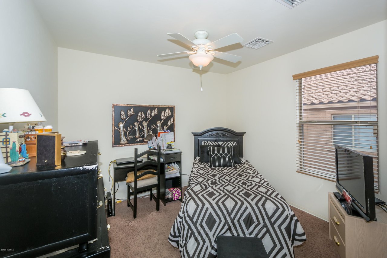 39039 Furlong Ct