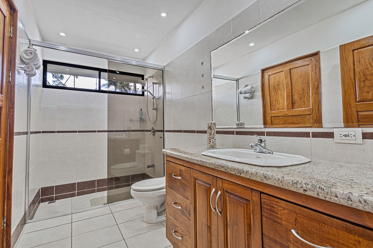 Single Story Family Home, Papagayo, Guanacaste