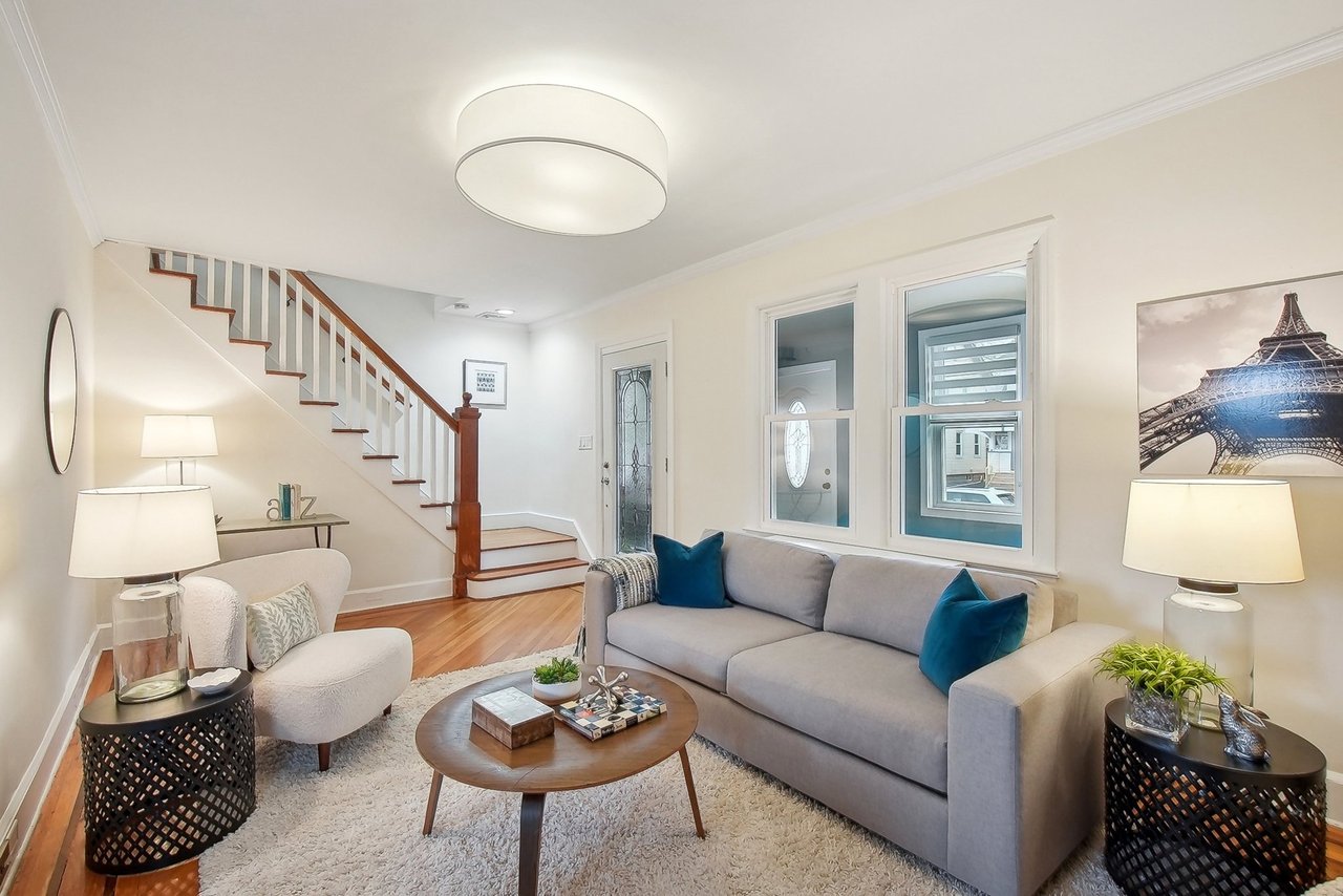 206 Lexington Ave