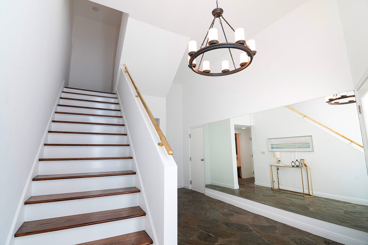 8155 Willow Glen Rd.
