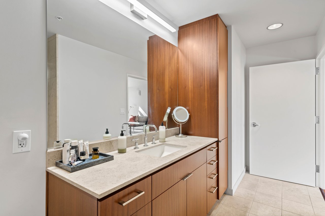 38 N Almaden Boulevard Unit: 1916