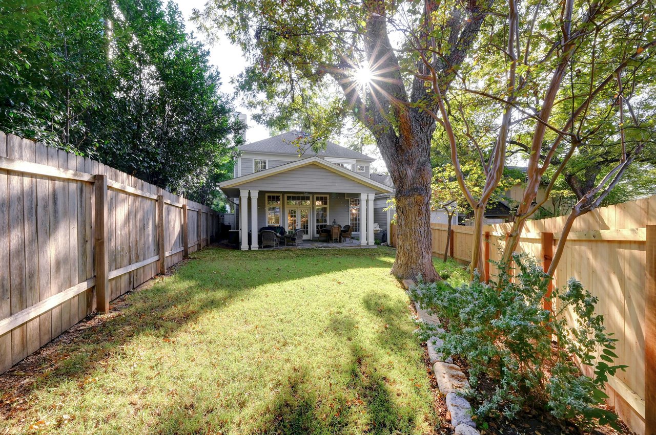 908 W 18th Street