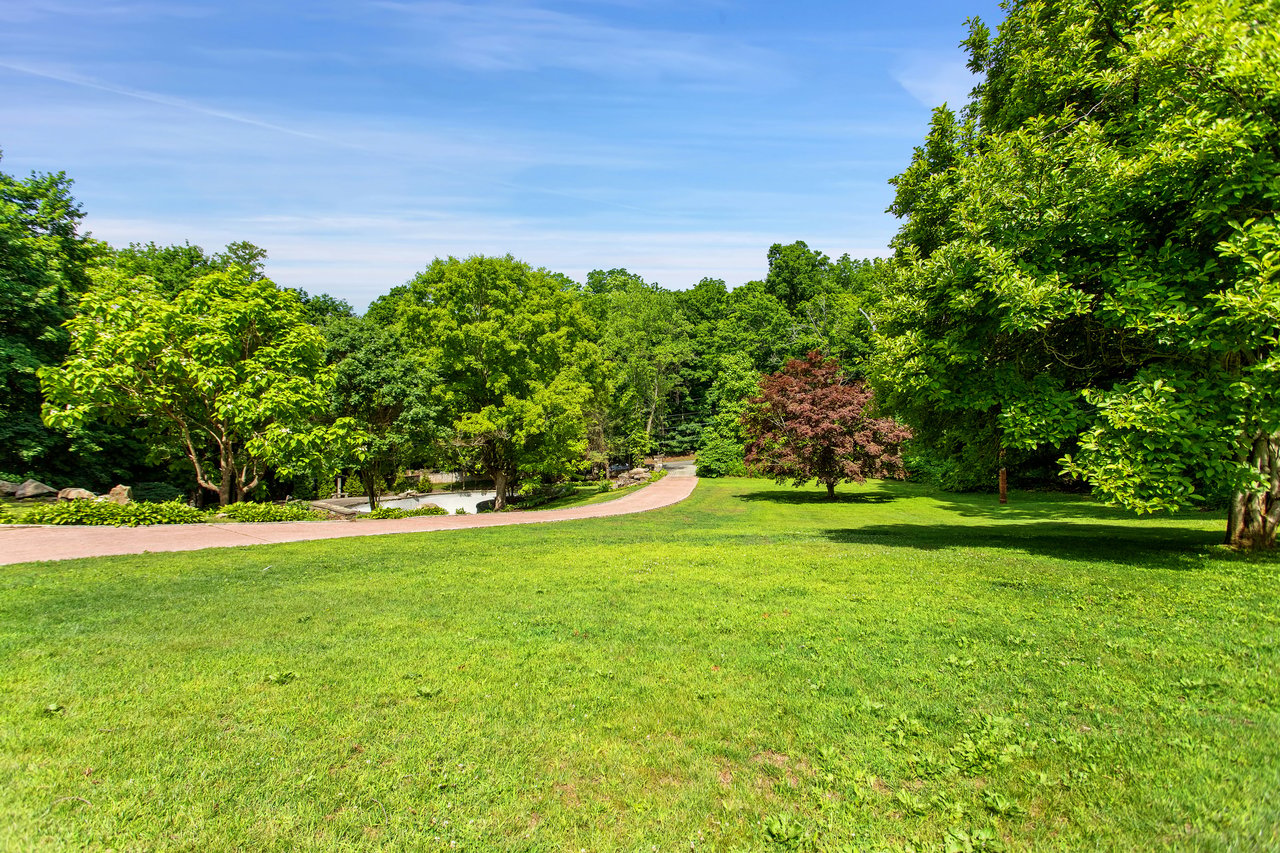 736 Croton Lake Road