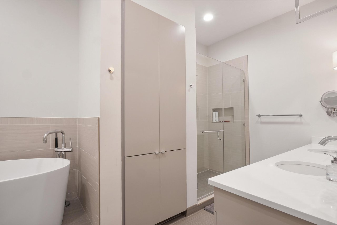 555 E 5th St, Unit 3022