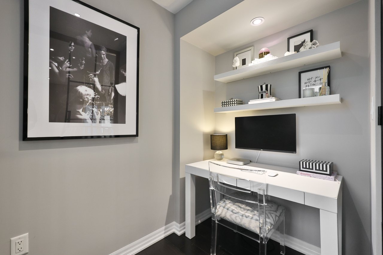 3205 Violet Gardens, Oakville