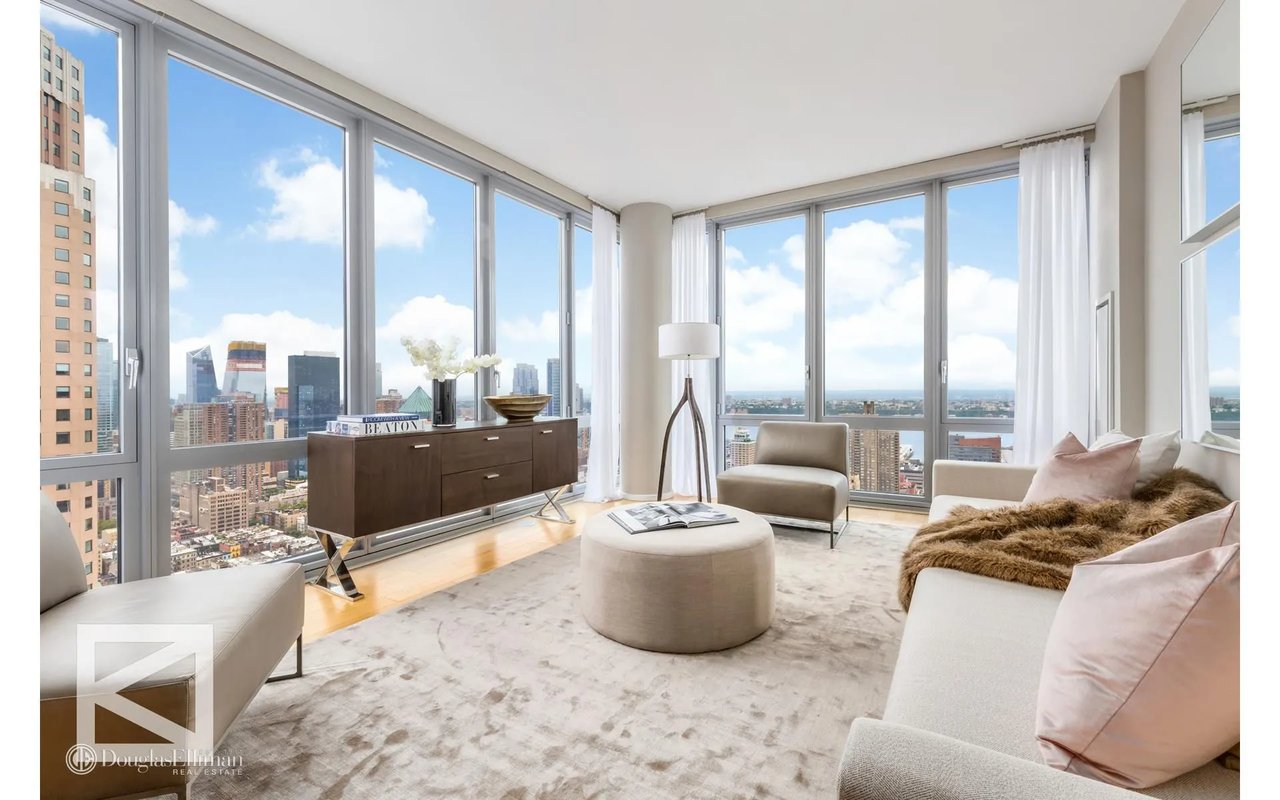 310 W 52nd St, #40B
