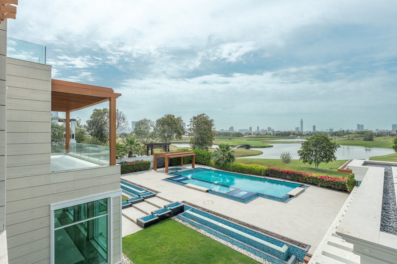 Emirates Hills Villa 