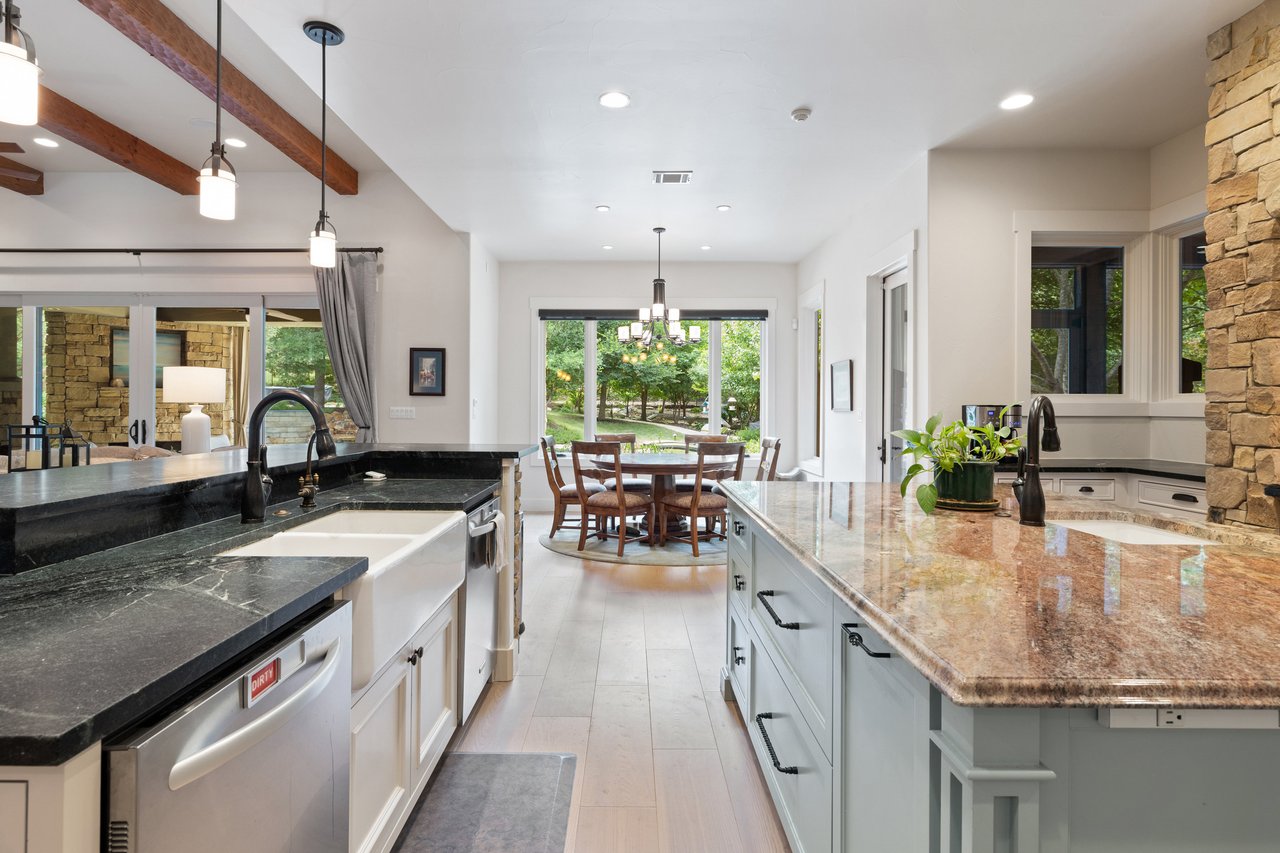 12821 Hacienda Ridge