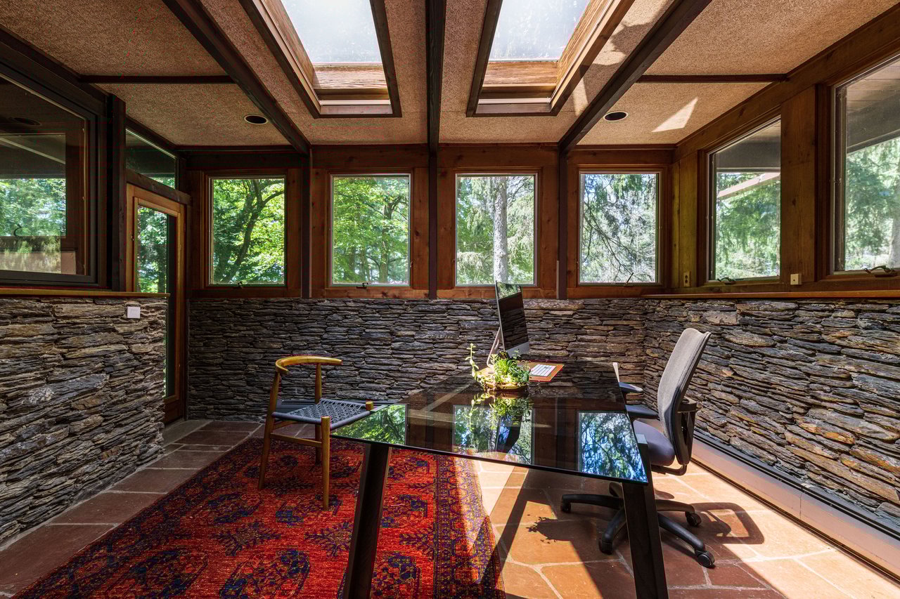 205 Emans Rd