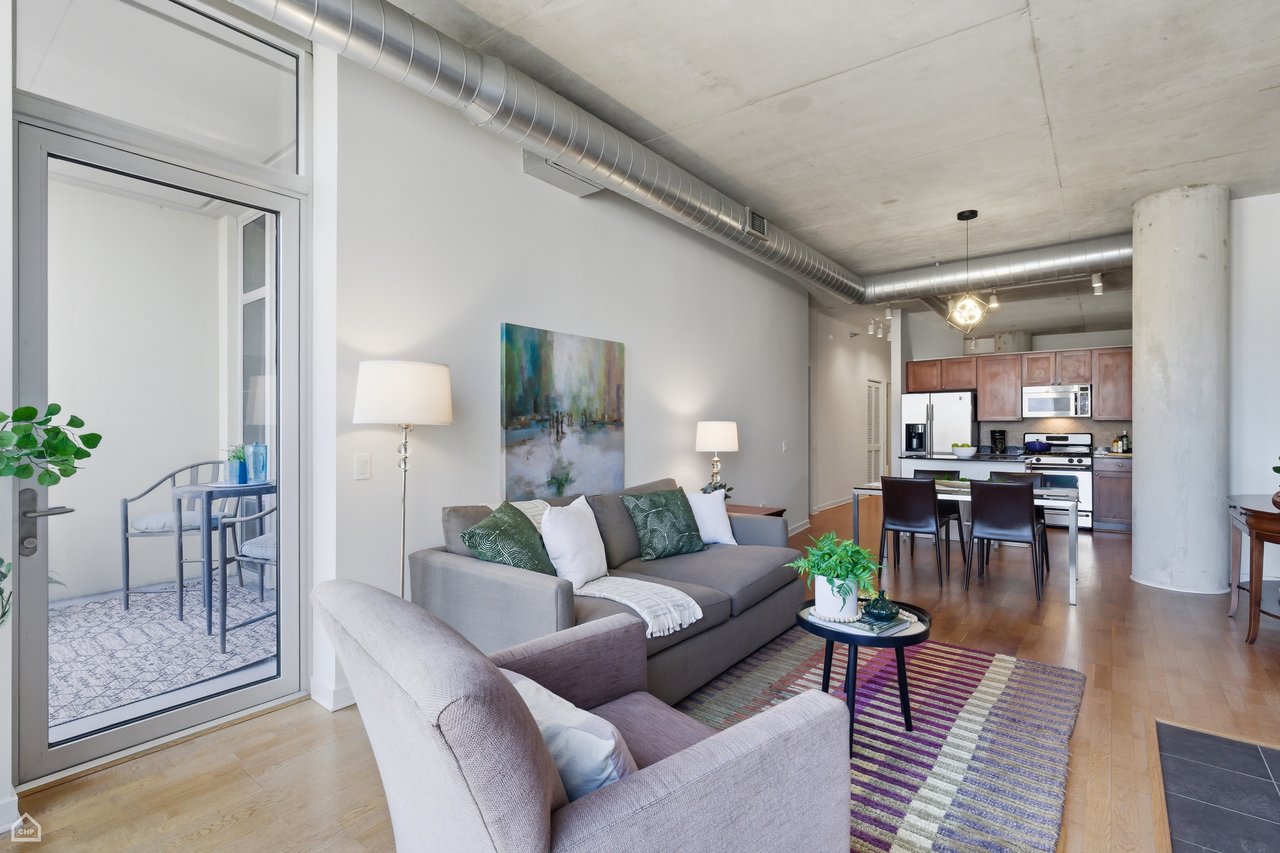 702 N Larabee Street unit 1206 