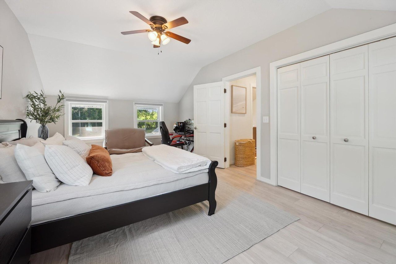 240 AQUAMARINE DRIVE