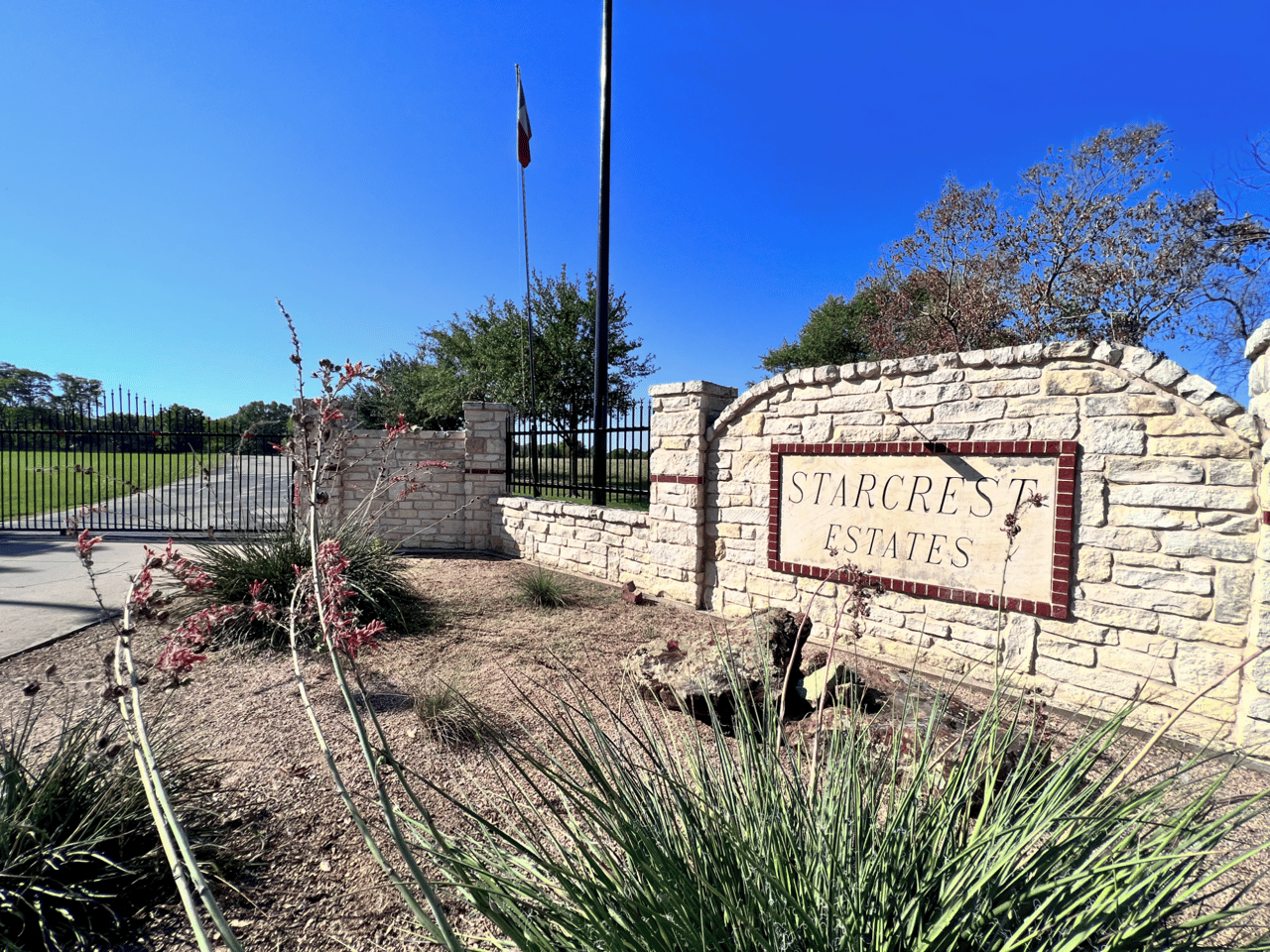 Starcrest Estates
