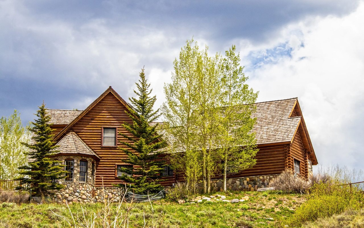 Western Colorado Log Homes and Cabins Are Still in High Demand