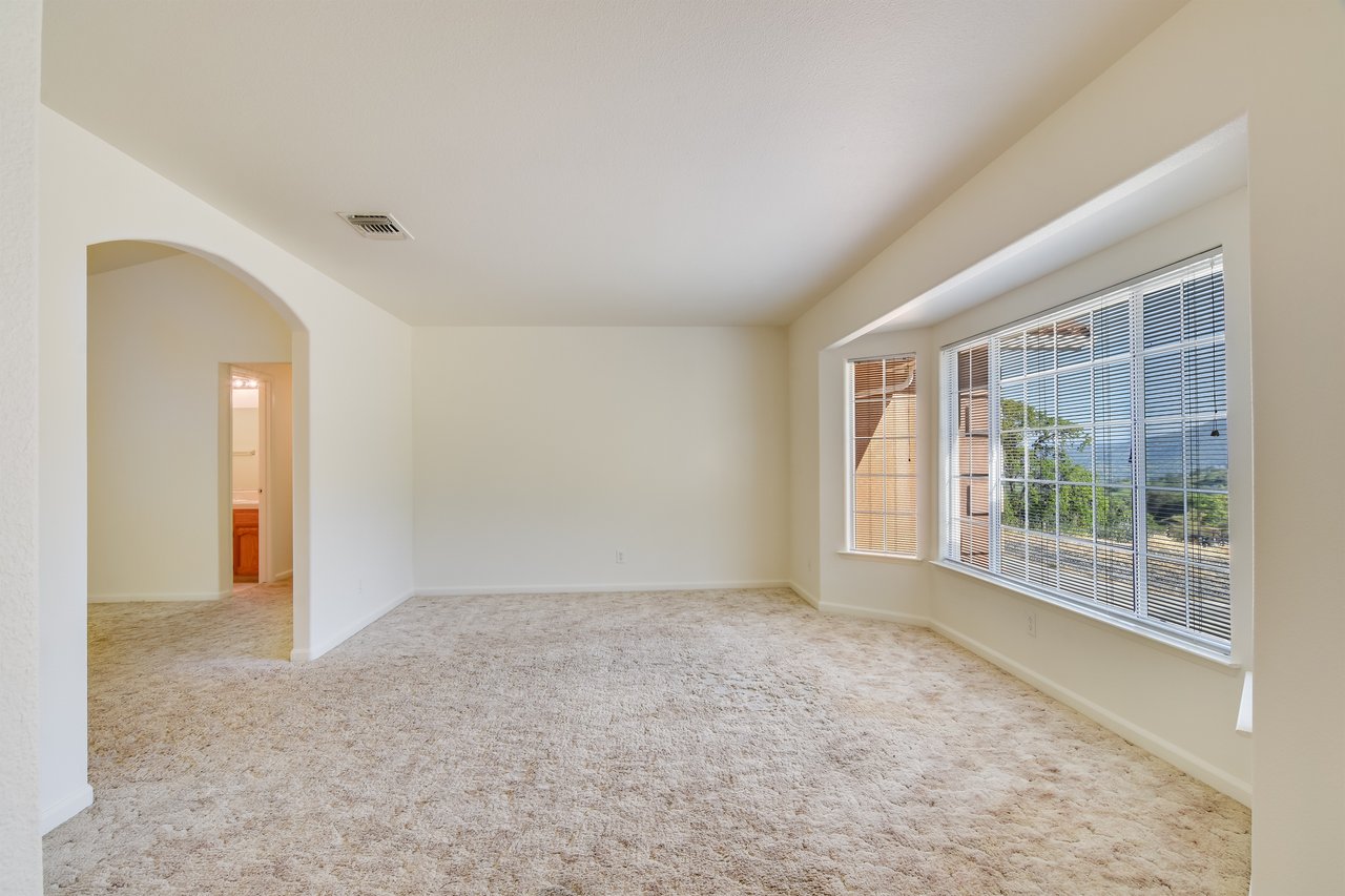 27557 Paradise Valley Lane Clovis California 93619