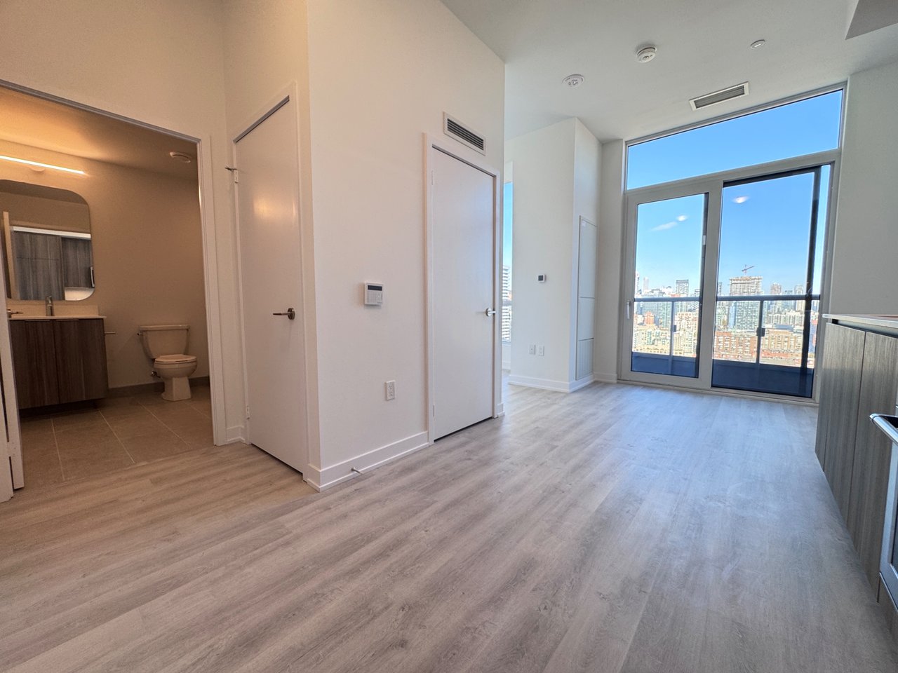 15 Richardson Street Unit: 2102