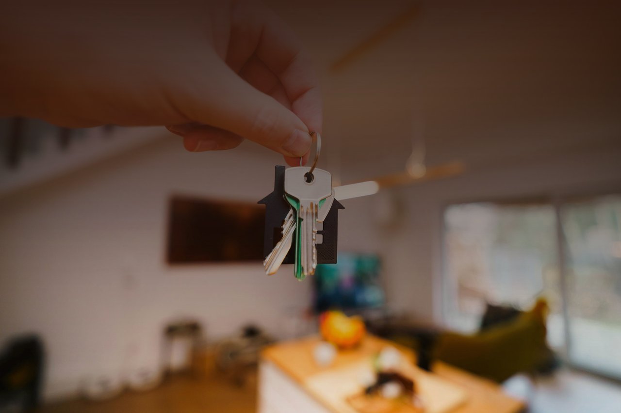 Apartment building sale preparation checklist for Bay Area multifamily owners reviewing property documents and investment details