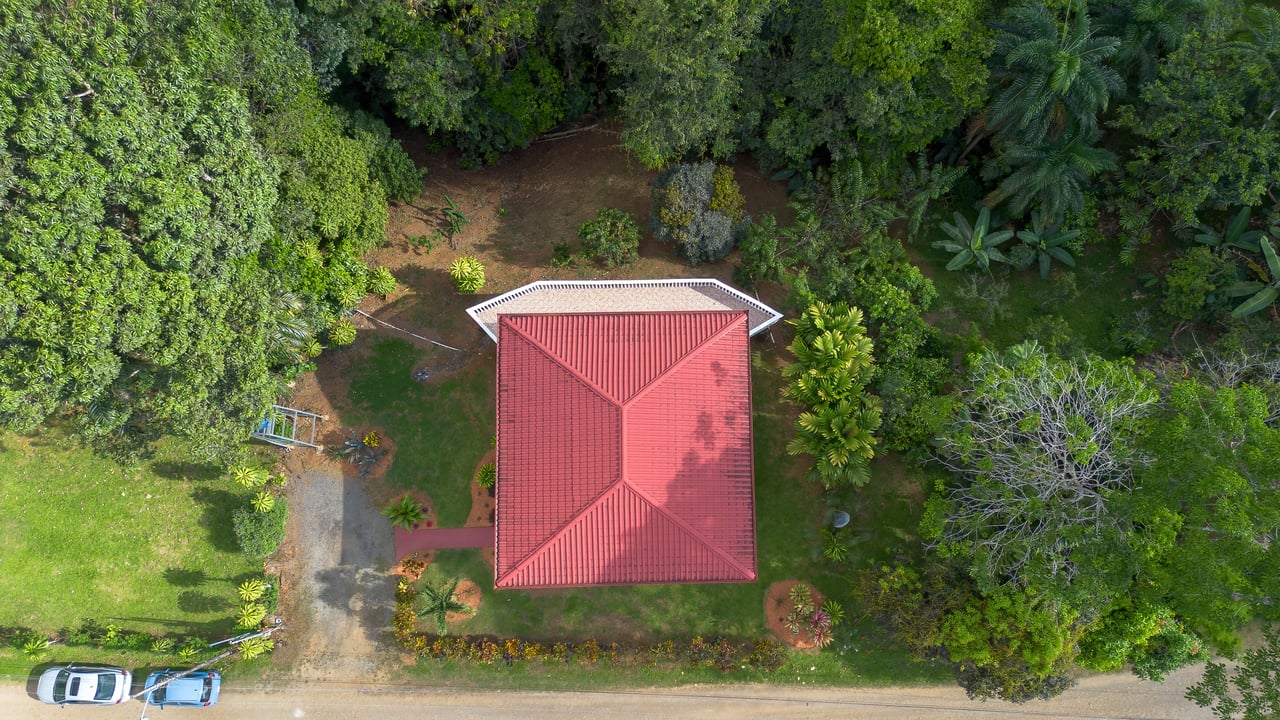 Fully Furnished 3-Bedroom Home in Tinamastes | 0.4 Acres