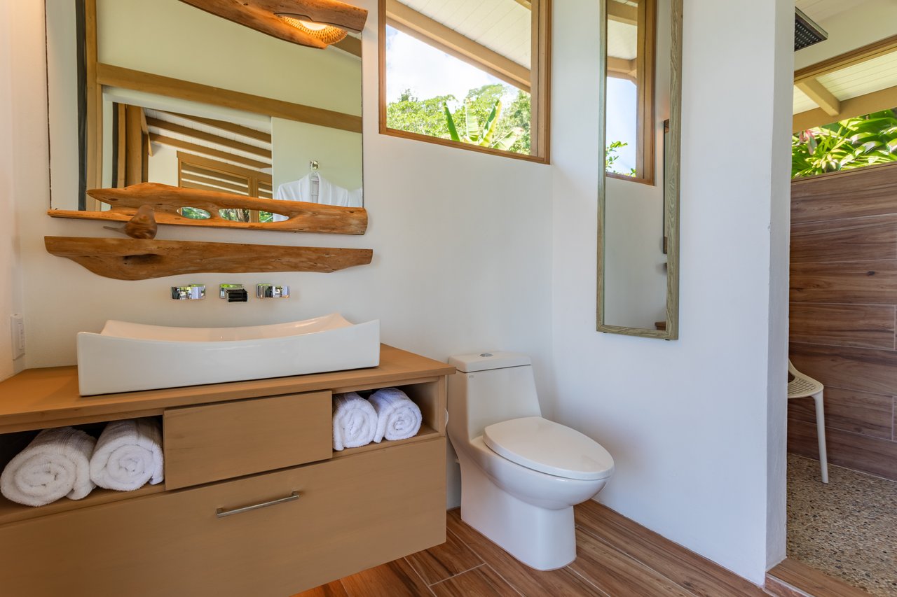 CasaPor Fin,Where the Rainforest Meets the Sea - Oceanview Luxury Estate