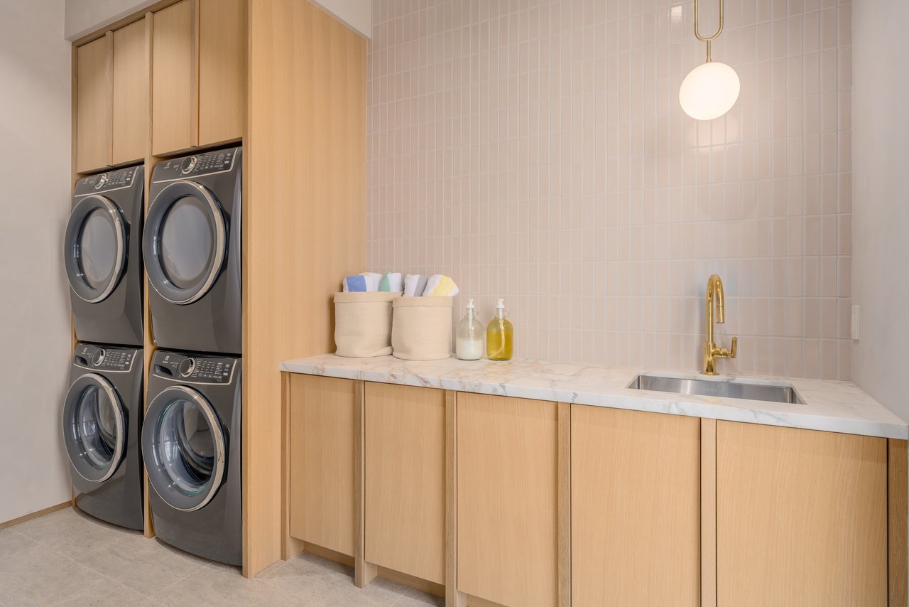 1608 Ridge Valley Road