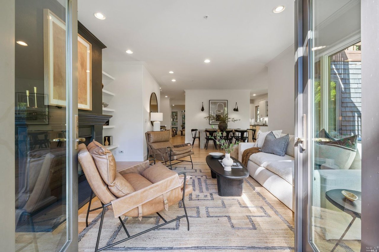 267 Rose Ave