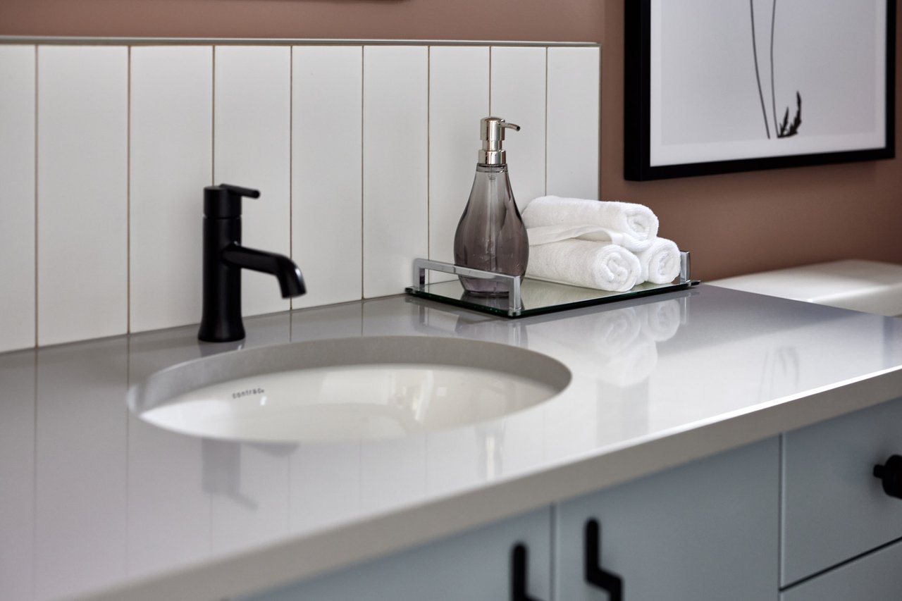 218 Aspen Summit Place SW