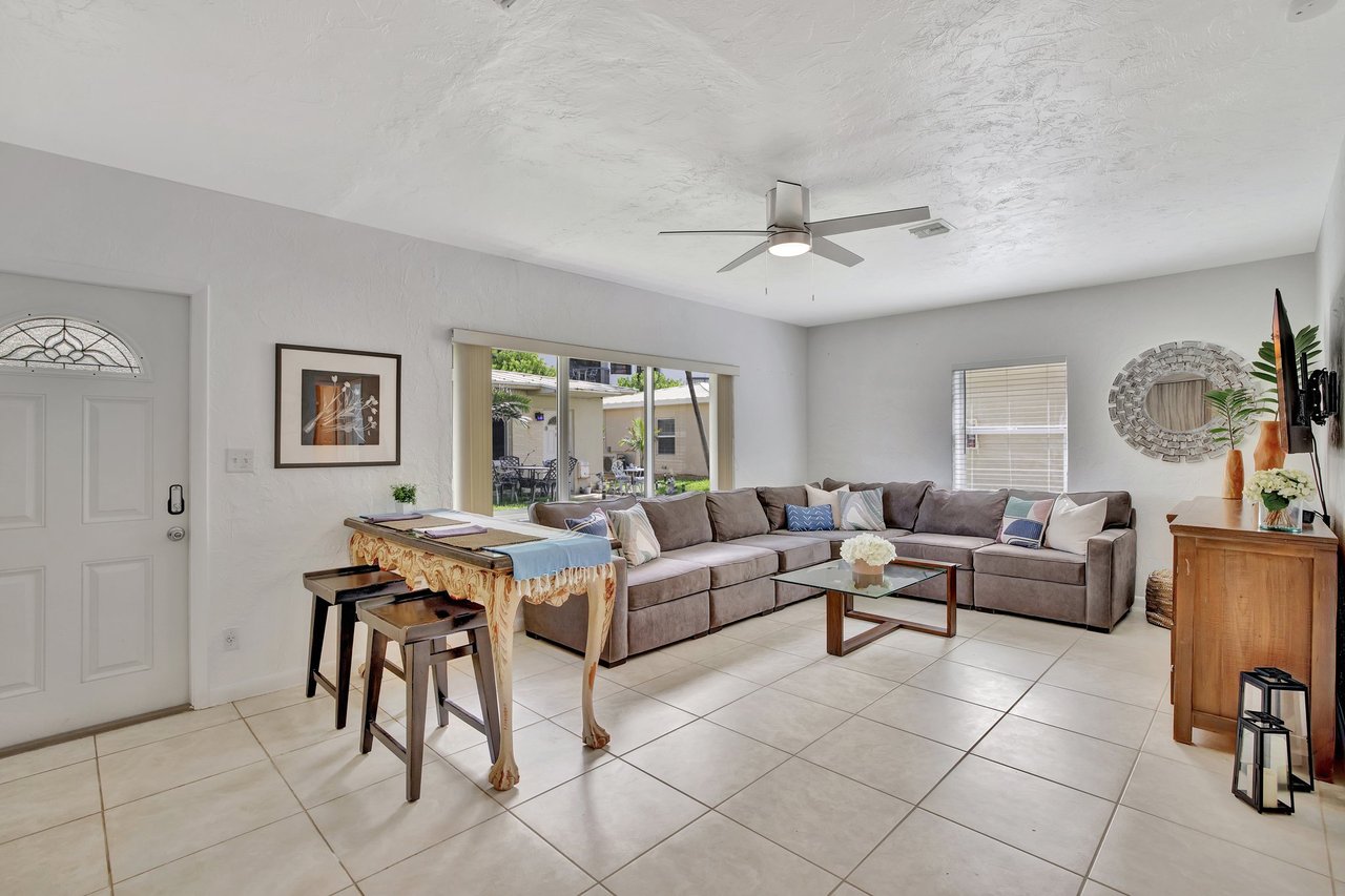 820 N Ocean Blvd # 10