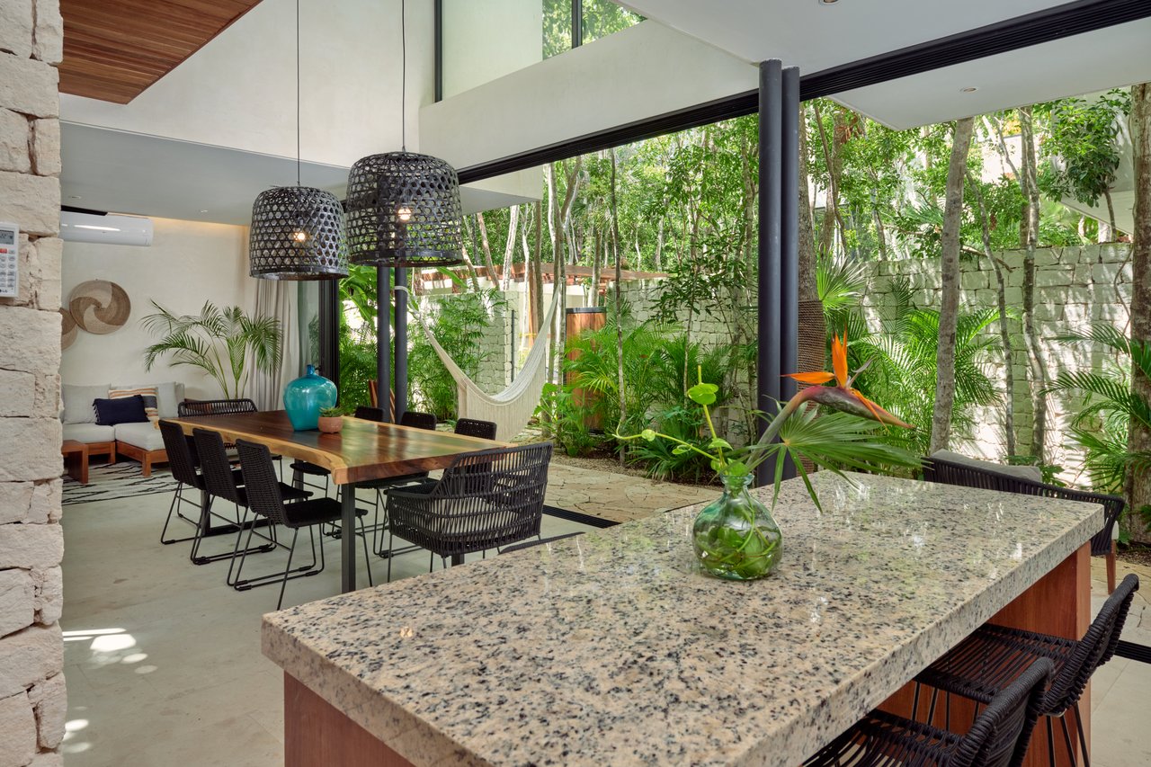 Casa Lucas | 3BR Jungle Villa w/ Rooftop Pool