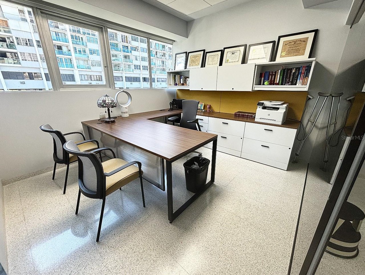 701 Av. de la Constitución