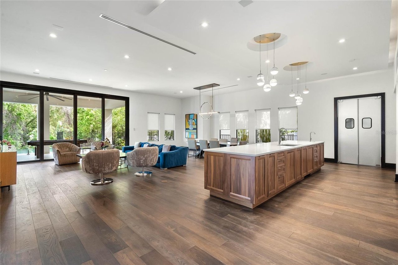 1297 grand traverse pkwy